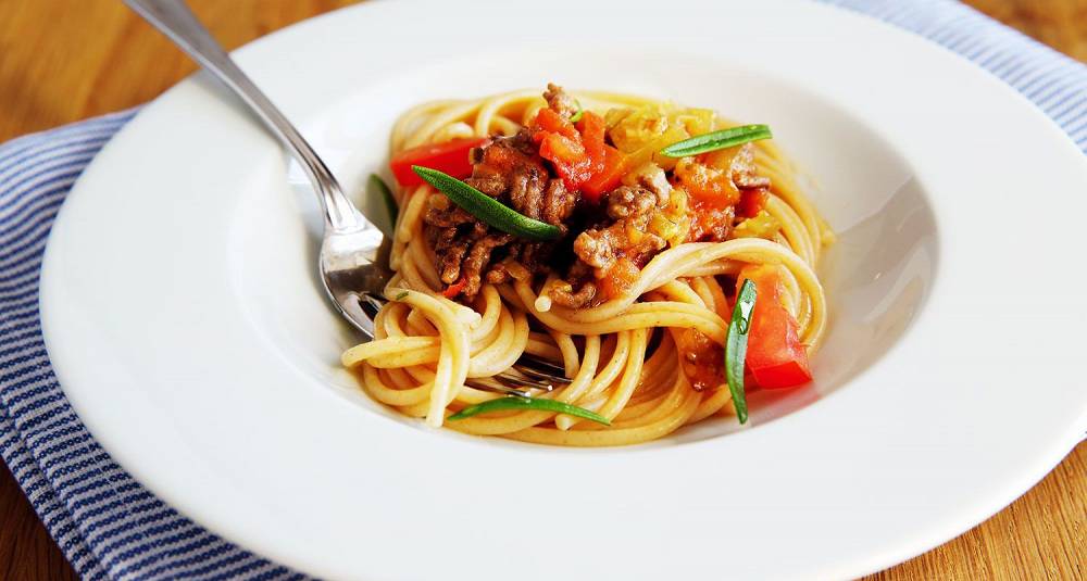 Enkel spagettisaus med gulrot og selleri