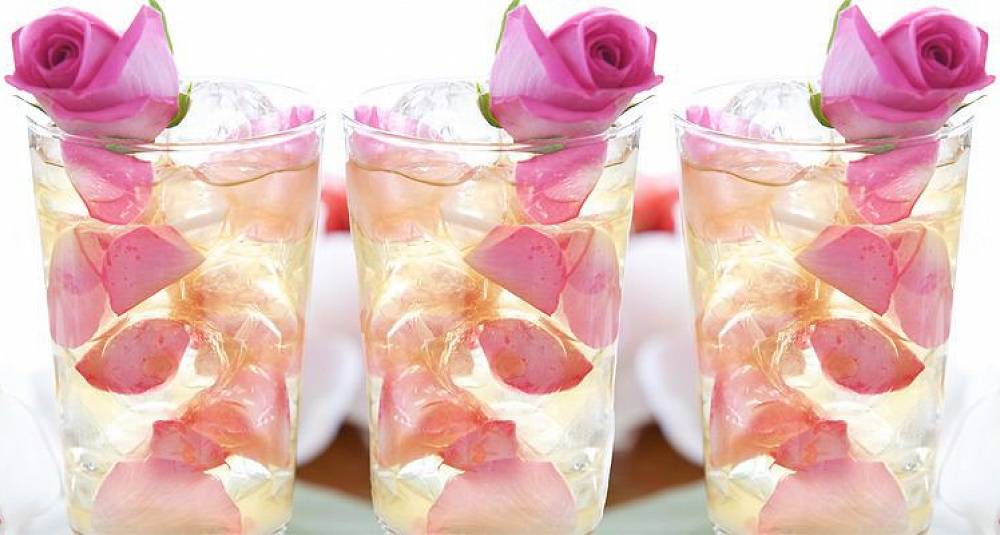 Romantisk mojito med rose