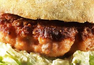 En slik burger orker du garantert to av