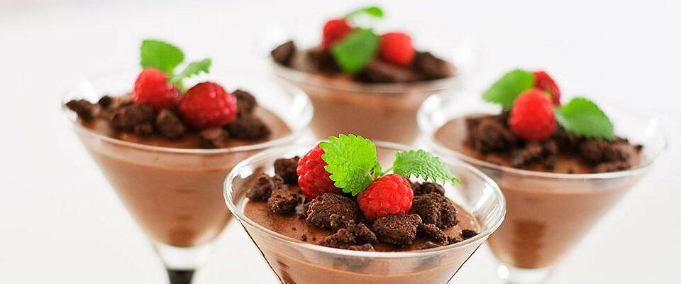 Slik lager du sjokolademousse