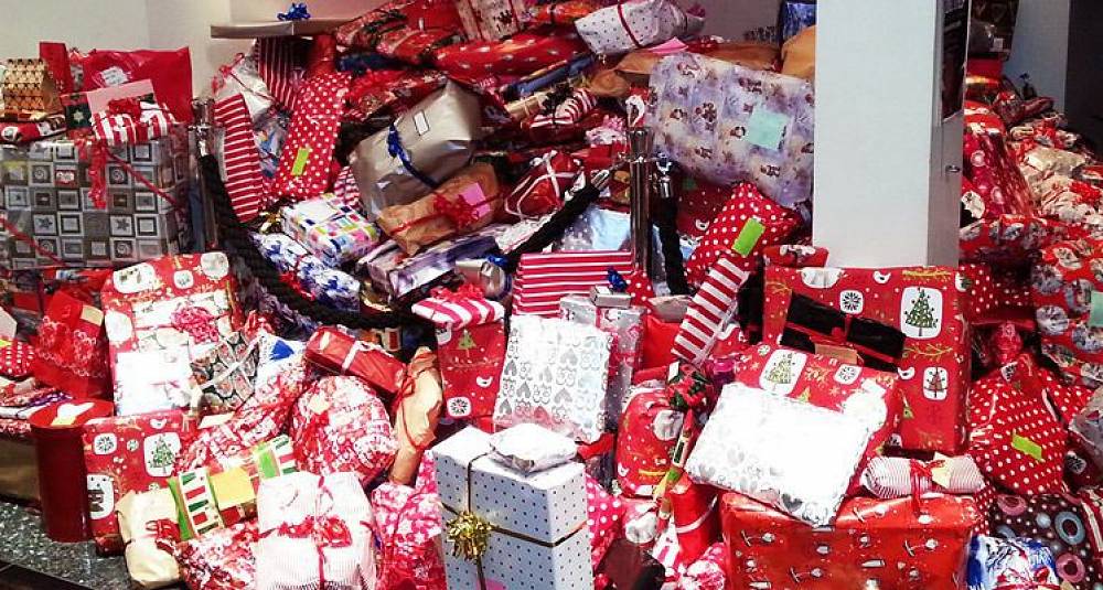 Juletrær fikk 32 000 gaver