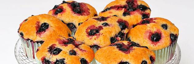 Bruk solbær i muffinsene