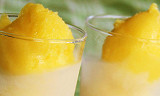 Fristende gul mangosorbet