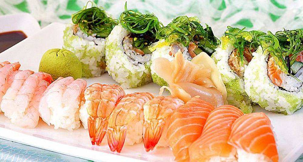 Tre sushirestauranter stengt på dagen
