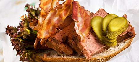 Gjør som danskene. Server leverpostei i tykke skiver og det blir middag i dag