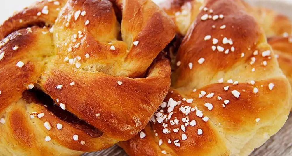 Kanelsnurrer med marsipan
