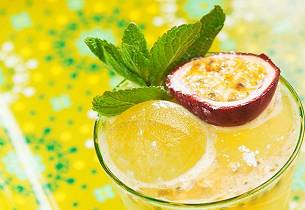 Gin Passionfruit Smash