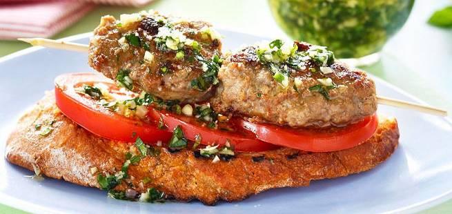 Danske frikadeller med grov pesto