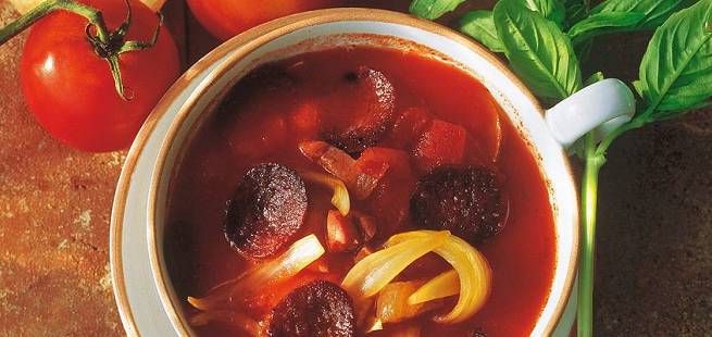 Krydret tomatsuppe med fisk eller lyst kjøtt