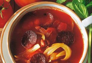 Krydret tomatsuppe med fisk eller lyst kjøtt