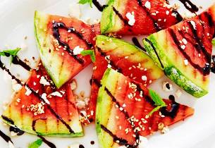 Grillet vannmelon med sesamfrø og balsamico