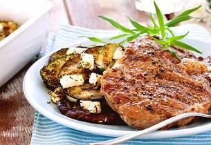 Entrecôte med aubergine og squashform