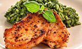 Stek en schnitzel med italiensk vri