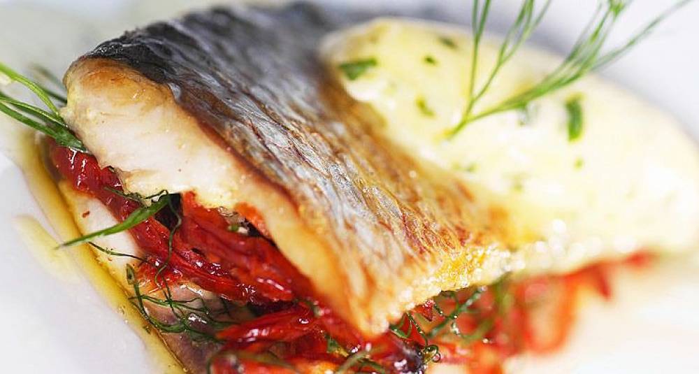 Fejde I nåde af forstørrelse Marinert og grillet eller stekt sild En herlig silderett - aperitif.no