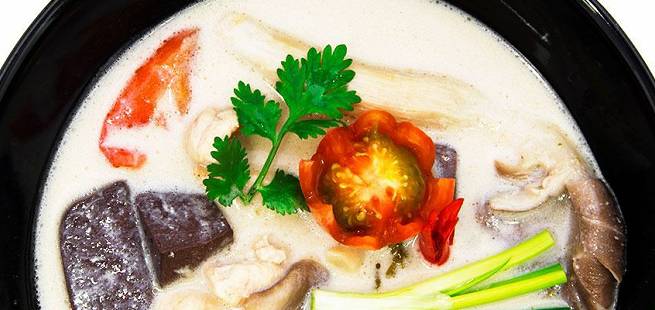 Thai kyllingsuppe med sopp - Tom Kha Gai