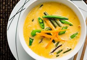 Thai curry grønnsaksuppe