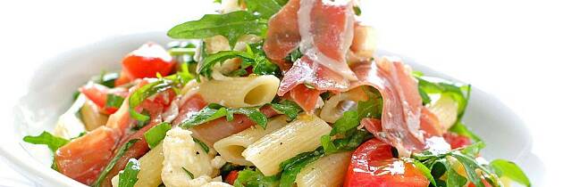 Alle liker en pastasalat som denne