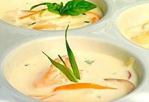 Torsk i fyldig kremet suppe med sprø grønnsaker