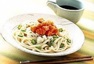Udon-suppe med laks