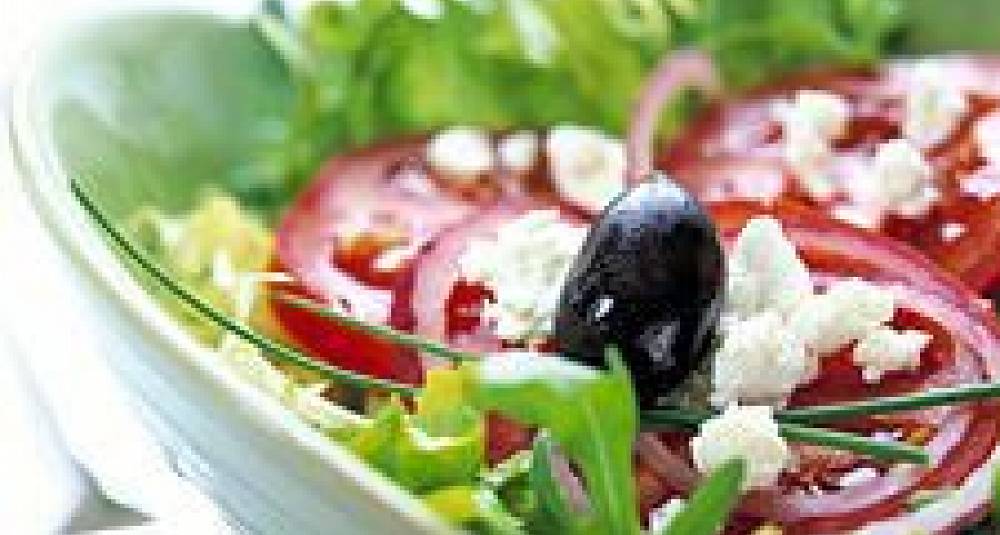 Salat med spekeskinke og skjørost