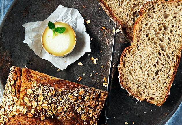 Å bake brød er fantastisk terapi som også gir stor belønning i form av god smak og en følelse av å lykkes