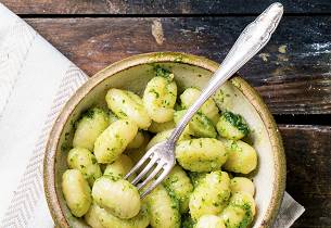 Gnocchi med pesto