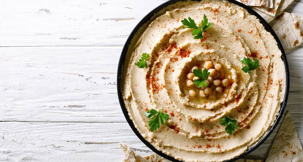 Slik lager du hummus