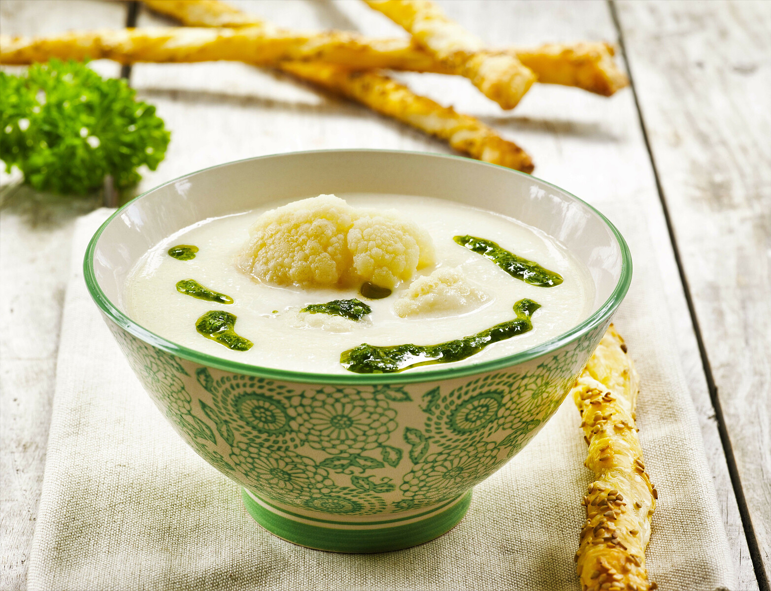 Blomkålsuppe med persilleolje