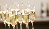 Sett av en lørdag ettermiddag for å smake italienske bobler som konkurrerer med champagne