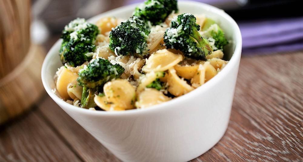 Orecchiette med ansjos og broccoli