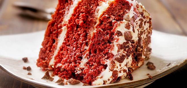 Vegansk red velvet-kake med kremostfrosting