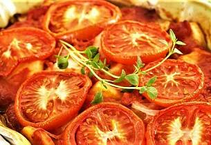 Lettsaltet torsk i tomatform er fiskemiddag som gir lyst på mer