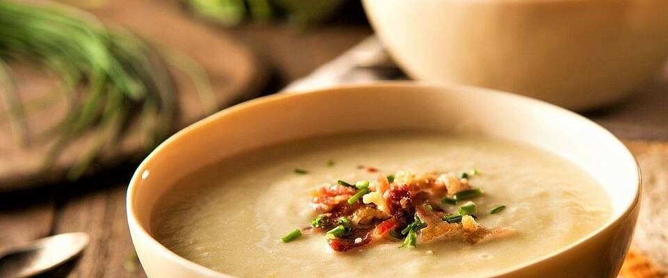 Prøv en varm og smaksrik potetsuppe