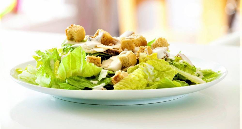 Slik kan du også lage cæsarsalat