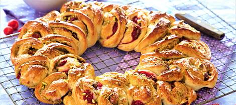 Gjærbakst blir nesten ikke bedre enn denne lekre og saftige kringlen