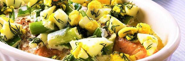 Prøv denne lettlagete og vårlige lakseretten