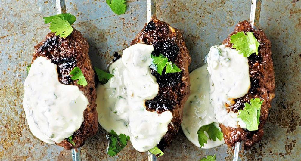 Kofta med yoghurt - Tyrkiske kjøttboller