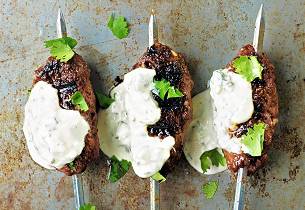 Kofta med yoghurt - Tyrkiske kjøttboller