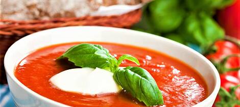 En deilig og syrlig tomatsuppe kickstarter uka
