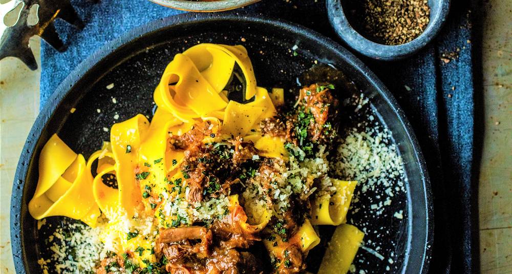 Lise Finckenhagens pasta papardelle med oksehaleragu