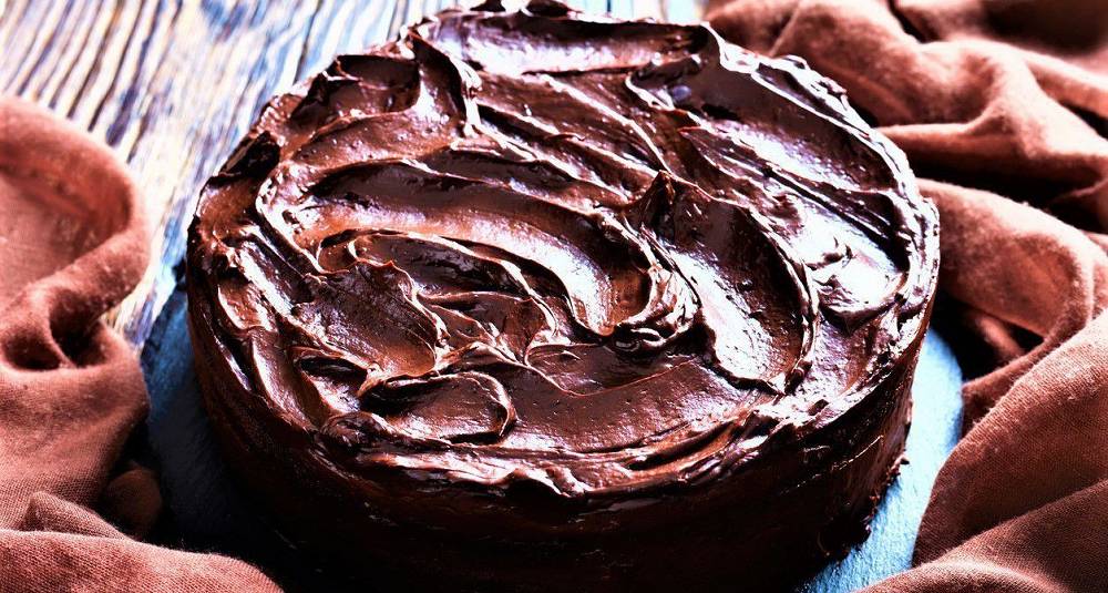 Denne sjokoladekaken lager du med det du har i skapet