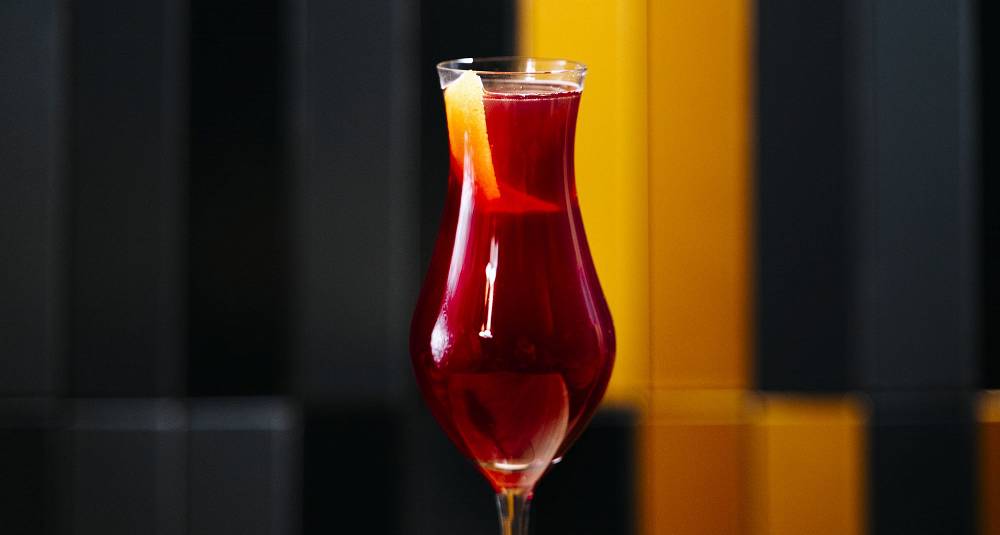Kickstart nyttårsfeiringen med denne knallrøde drinken