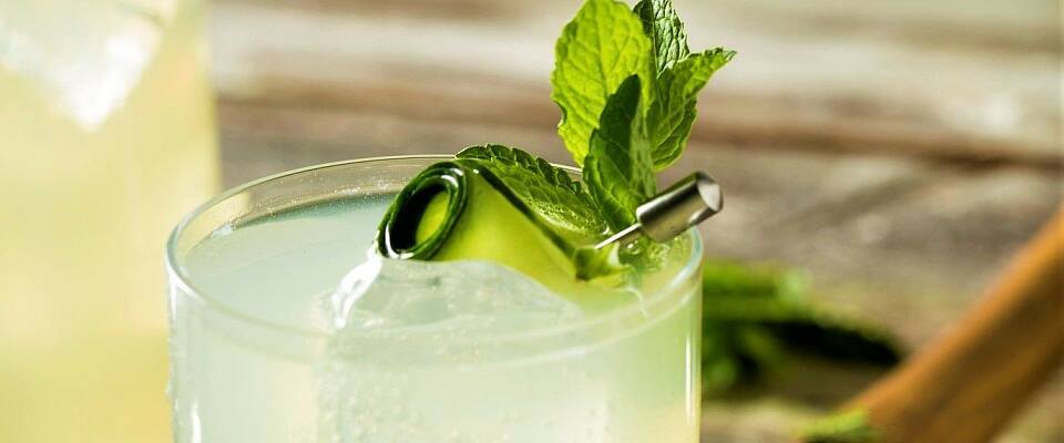 Ta en litt pause fra gin tonicen og prøv denne sommerlige forfriskningen