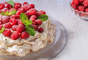 Hylleblomstkake a la pavlova