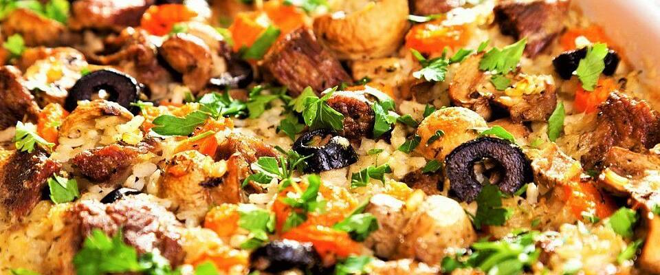 Har du en kokeplate og en gryte, lager du denne retten enkelt