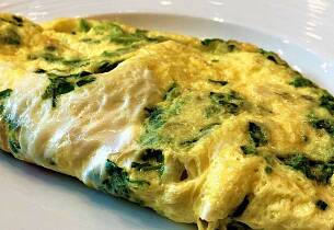 En indisk krydret omelett som smaker kokos er perfekt når som helst på døgnet