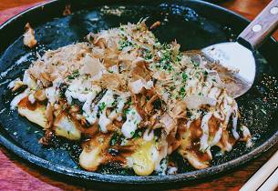Okonomiyaki - japansk pannekake