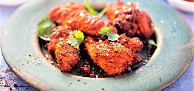 Ovnsstekt rød kylling Murg Tandoori som i India