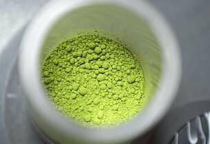 Slik mikser du drinker med mirakelpulveret matcha
