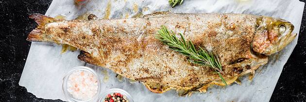 Hel ishavsrøye er noe av det enkleste og beste du kan lage på grillen